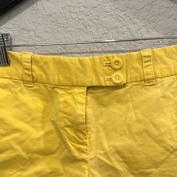 Vineyard Vines Yellow Women’s Shorts In Size 0 - Picture 2 of 7